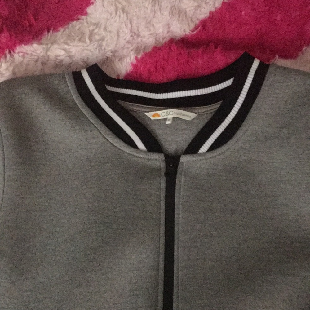 jacket - Picture 2 of 4